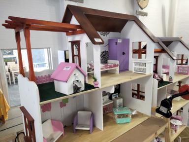 Compact handcrafted wooden small doll house